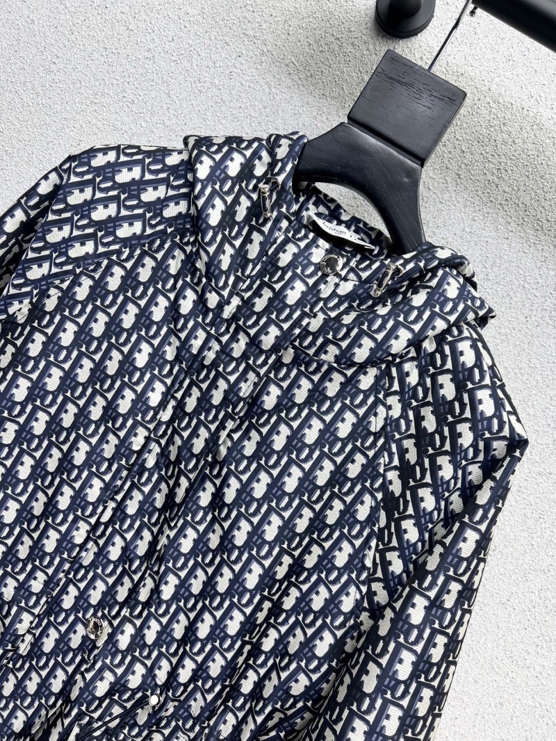 chr1st1an D10r outwear